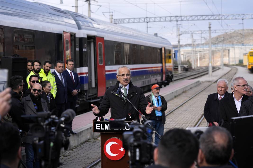 Ankara-Elmadağ banliyö tren seferleri bayram sonuna kadar ücretsiz olacak 6